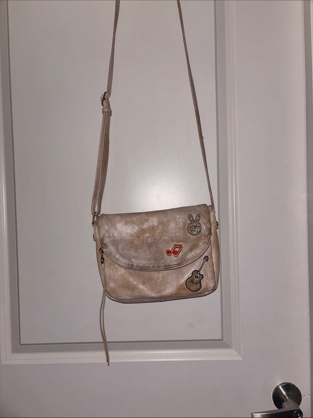 HOBO - Neutral Metallic Crossbody Shoulder Bag with Fun Patch